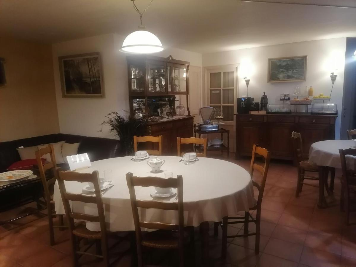 Frairie Du Divit Acomodação com café da manhã Pontivy Exterior foto